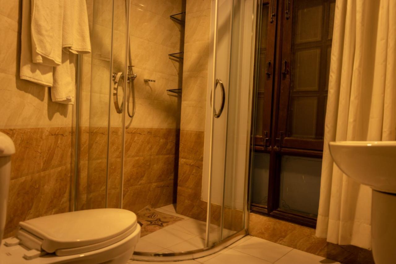 Classic Serviced Apartments Jawlakhel Exterior foto